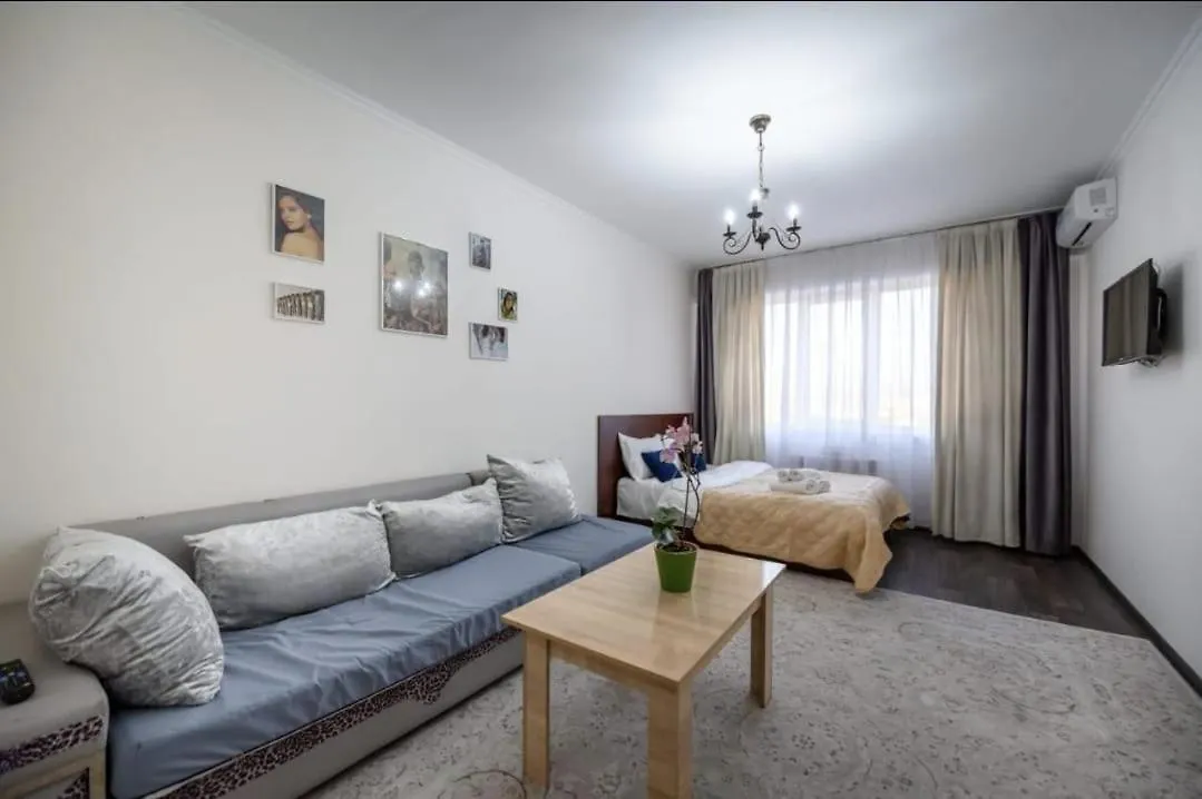 Комфорт 52 Apartment Almaty